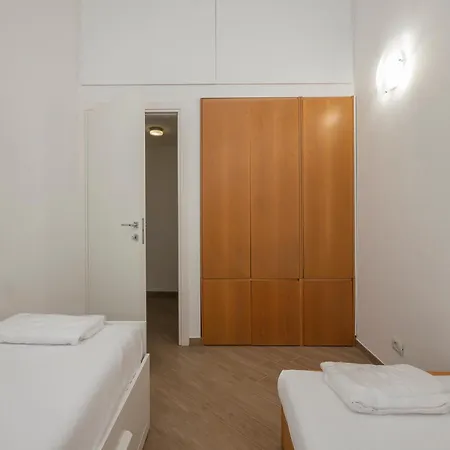 Sarti2 - Corso Xxii Marzo Μιλάνο